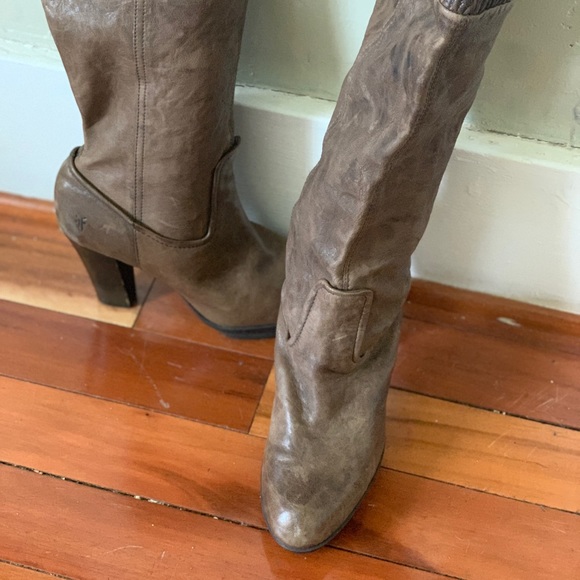 Frye MiMi Scrunch Boot - Picture 2 of 8